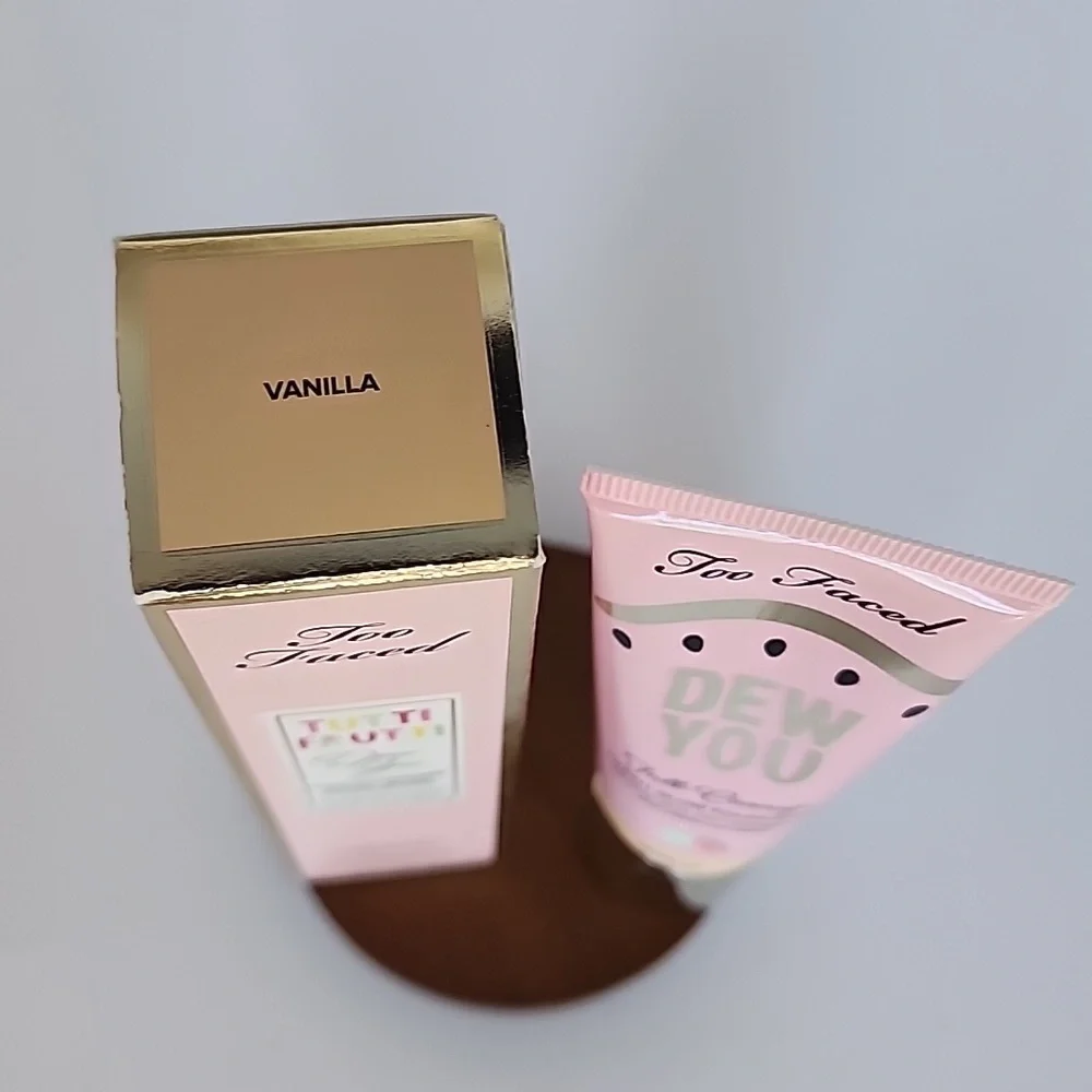 Too Faced Tutti Frutti Dew You Full Coverage Fresh Glow Foundation - Van…